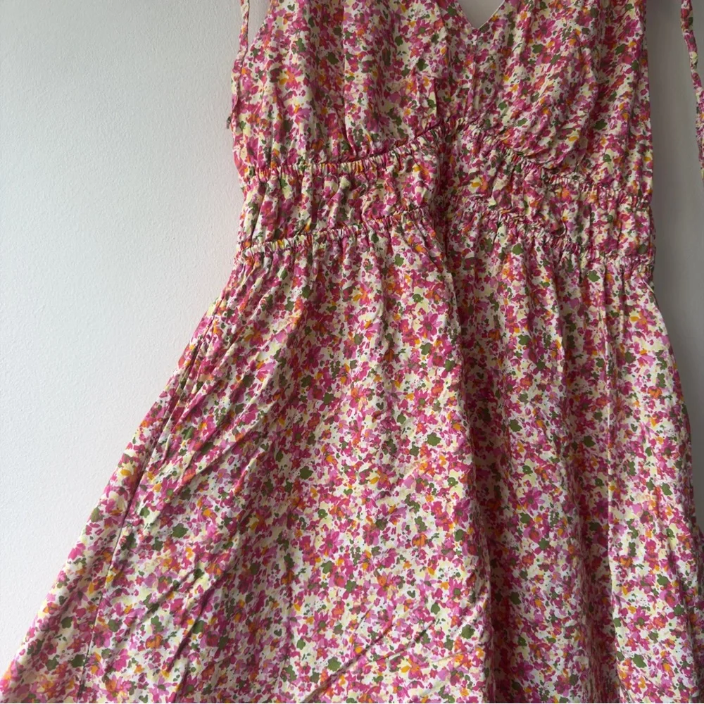 Time and Tru Pink Floral V-Neck Tie-Shoulder Mini Dress - Picture 2 of 6